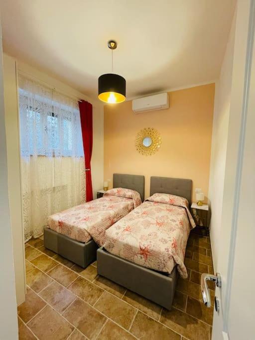 Maddy House - 50 Mt Dal Mare Villa Porto Santo Stefano  Ngoại thất bức ảnh