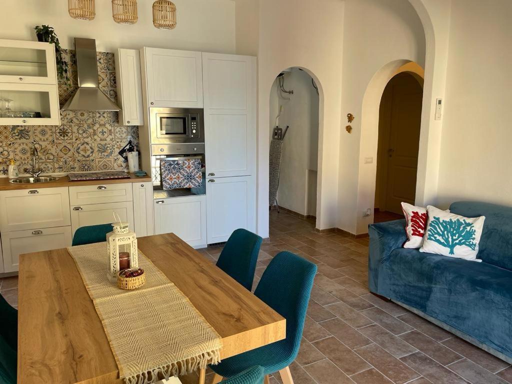Maddy House - 50 Mt Dal Mare Villa Porto Santo Stefano  Ngoại thất bức ảnh